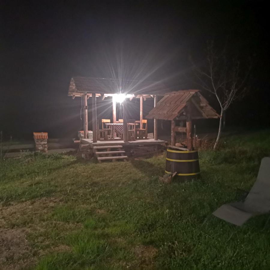 Etno Konak Angela Hotell Kalna Exteriör bild