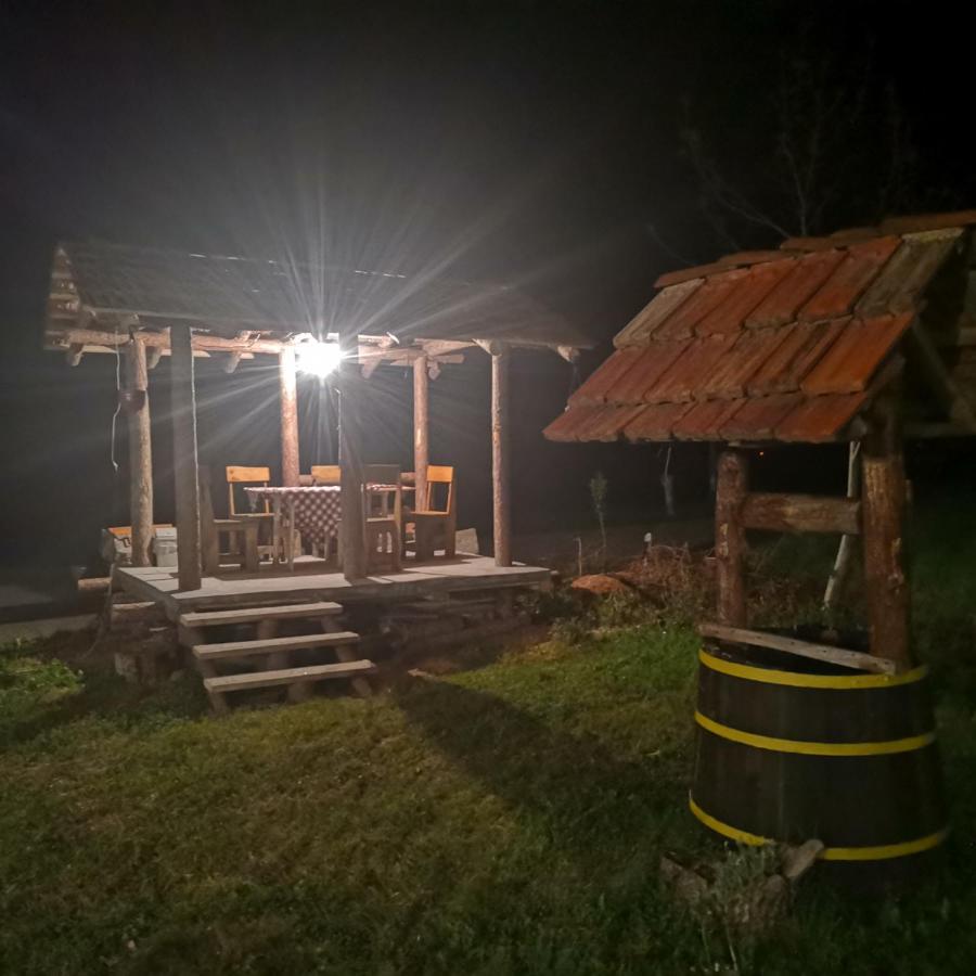 Etno Konak Angela Hotell Kalna Exteriör bild